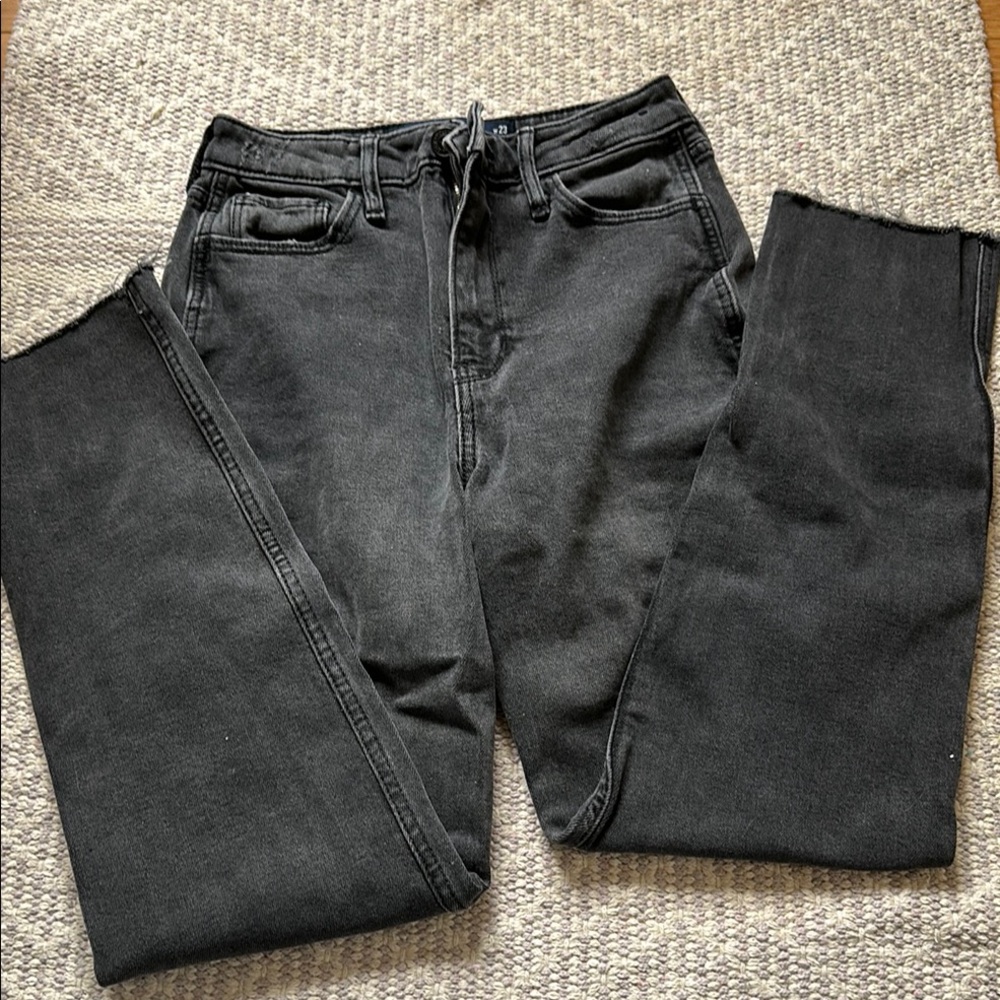 Hollister Black Mom Jeans High-Rise